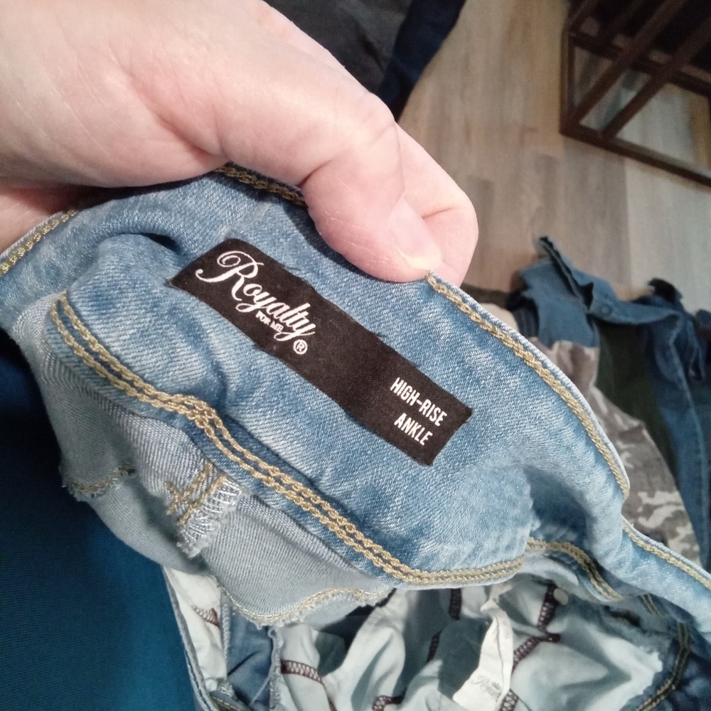Royality For Me Plus Size 18W High-Rise Ankle Light Blue Distressed Denim Jeans - Picture 6 of 8
